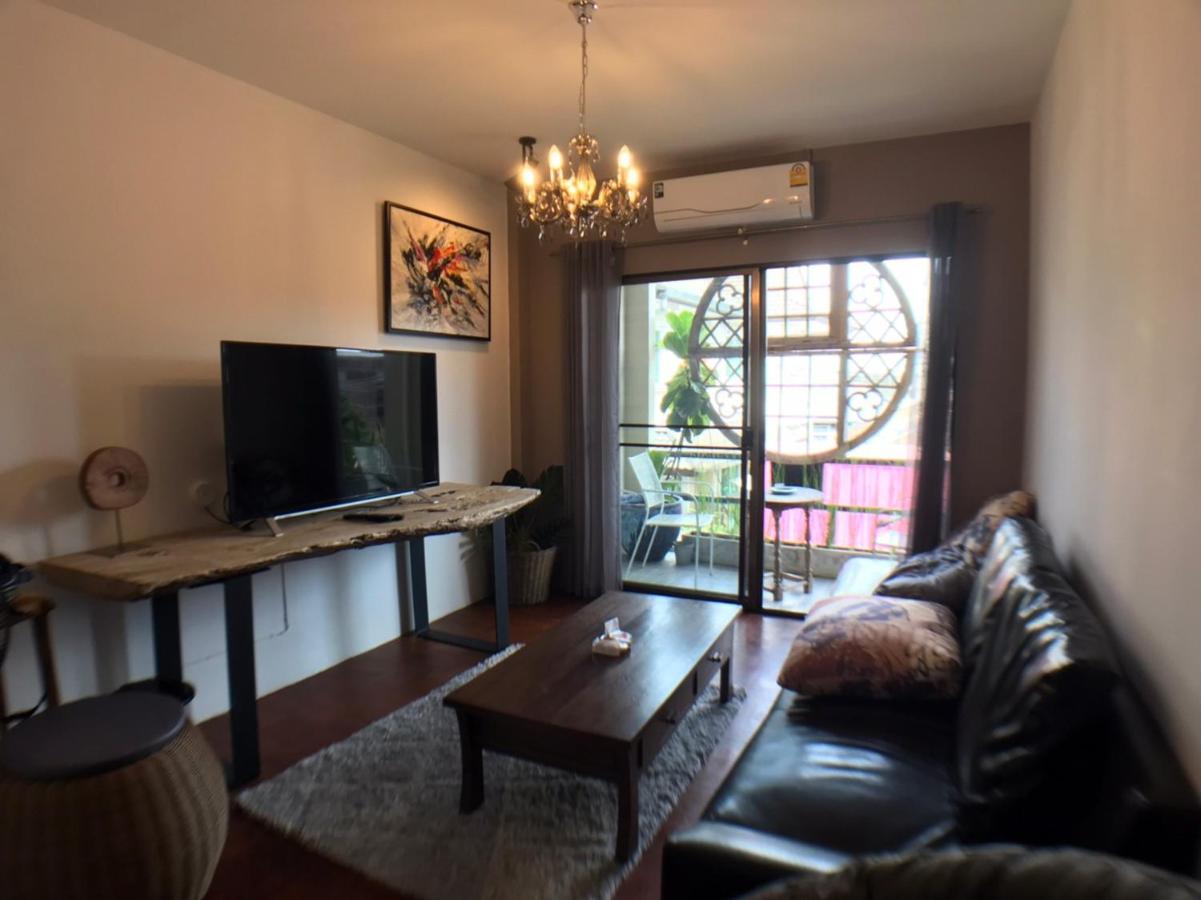 شقة 8Th House @ Center Of Chiangmai Old Town شيانغ ماي المظهر الخارجي الصورة